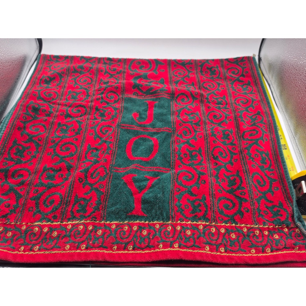 JCPenney Home Collection Christmas Joy Hand Towels Set of 2 Red Green Gold - Picture 7 of 9